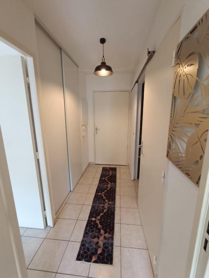 Appartement T2 En Residence Securisee Oloron-Sainte-Marie Extérieur photo